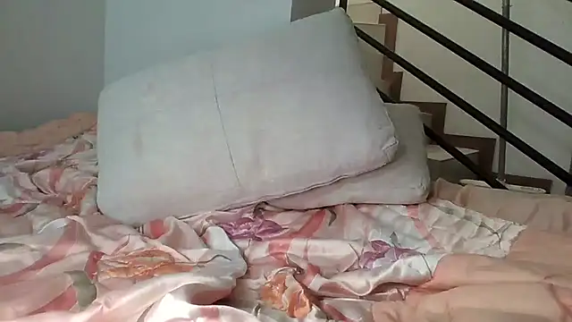 Snapshot of Alejandro92_cali chatting on 02-14-26, 01:41 Alejandro92 cali online show from 02-14-26, 01:41