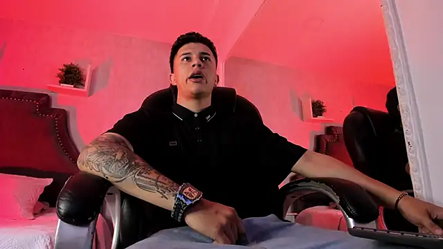 Snapshot of liaamsmiith_ chatting on 02-09-26, 12:42 liaamsmiith online show from 02-09-26, 12:42