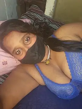 Snapshot of Minu_love chatting on 06-19-26, 04:22 Minu love online show from 06-19-26, 04:22