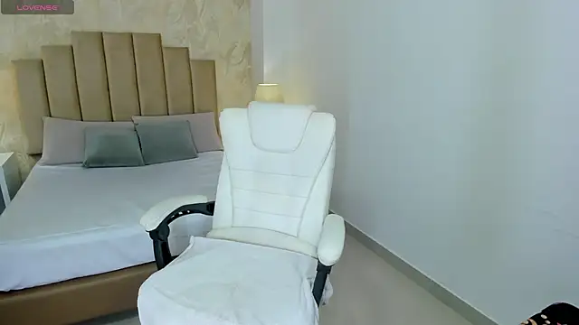 Scarlett 12 online show from 04-21-26, 09:59