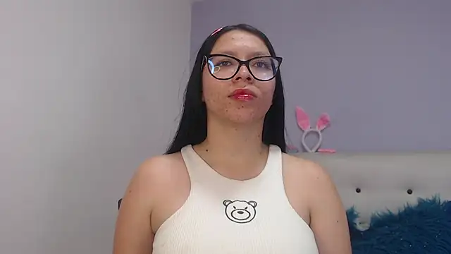 Snapshot of Kate_Gale chatting on 10-11-25, 08:07 Kate Gale online show from 10-11-25, 08:07