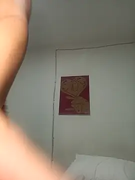 Snapshot of lauren_milf chatting on 09-22-25, 09:17 lauren milf online show from 09-22-25, 09:17