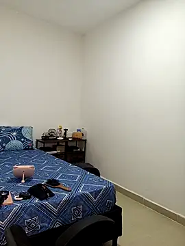 Snapshot of lauren_milf chatting on 09-23-25, 08:34 lauren milf online show from 09-23-25, 08:34