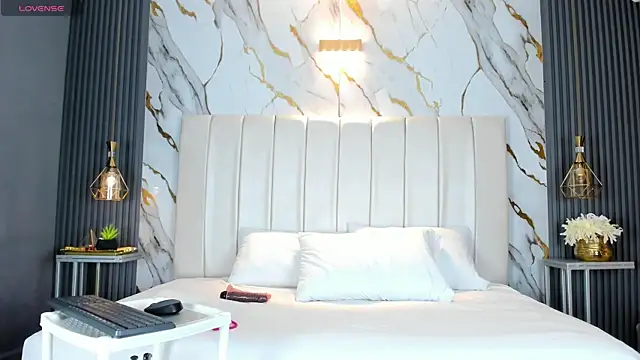 AariaLove online show from 11-14-25, 05:11