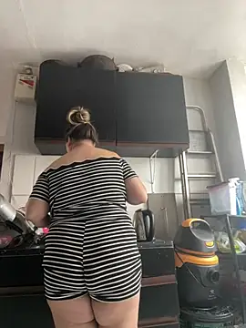 bruna438 online show from 02-25-26, 12:37