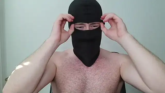 Snapshot of PhantomGent chatting on 06-18-26, 06:34 PhantomGent online show from 06-18-26, 06:34