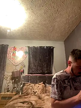 Snapshot of jaycoy22 chatting on 09-12-25, 02:44 jaycoy22 online show from 09-12-25, 02:44