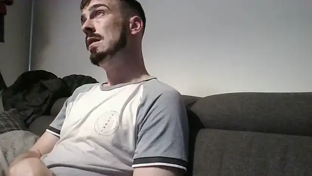 Snapshot of jaycoy22 chatting on 09-15-25, 11:27 jaycoy22 online show from 09-15-25, 11:27