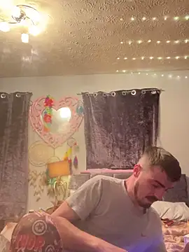 Snapshot of jaycoy22 chatting on 09-20-25, 05:30 jaycoy22 online show from 09-20-25, 05:30