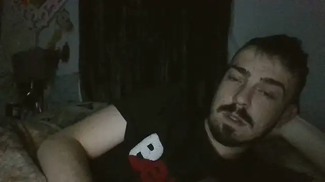 Snapshot of jaycoy22 chatting on 09-23-25, 03:42 jaycoy22 online show from 09-23-25, 03:42