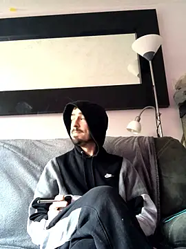 Snapshot of jaycoy22 chatting on 01-06-26, 12:53 jaycoy22 online show from 01-06-26, 12:53