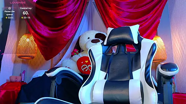 Thaiel Fosteer online show from 02-15-26, 07:38