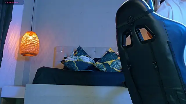 Thaiel Fosteer online show from 02-27-26, 07:08