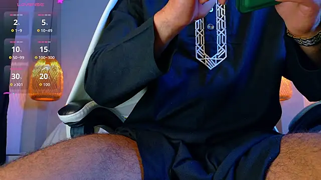 Thaiel Fosteer online show from 03-18-26, 07:11