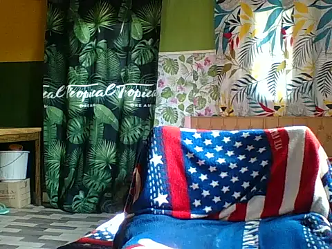 Snapshot of SEXY_METISE chatting on 11-29-25, 04:59 SEXY METISE online show from 11-29-25, 04:59