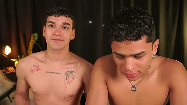 Snapshot of EROS_AND_ALAN chatting on 02-14-26, 04:31 EROS AND ALAN online show from 02-14-26, 04:31