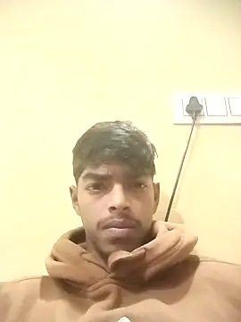 Snapshot of monster_33 chatting on 02-07-26, 01:26 monster 33 online show from 02-07-26, 01:26