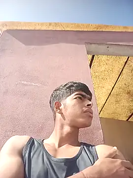 Snapshot of monster_33 chatting on 02-12-26, 06:19 monster 33 online show from 02-12-26, 06:19