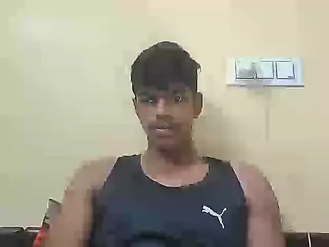 Snapshot of monster_33 chatting on 02-17-26, 05:26 monster 33 online show from 02-17-26, 05:26