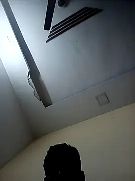 Snapshot of monster_33 chatting on 02-27-26, 05:18 monster 33 online show from 02-27-26, 05:18