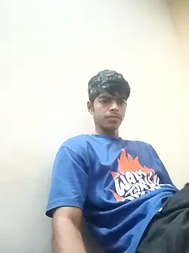 Snapshot of monster_33 chatting on 03-06-26, 12:34 monster 33 online show from 03-06-26, 12:34