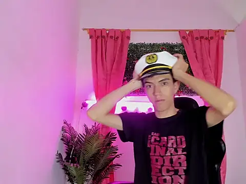 Snapshot of dylan_202520_ chatting on 09-19-25, 11:33 dylan 202520 online show from 09-19-25, 11:33