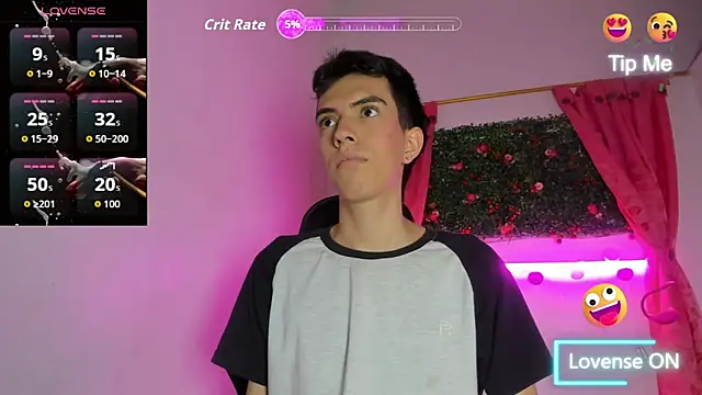 Snapshot of dylan_202520_ chatting on 10-10-25, 11:20 dylan 202520 online show from 10-10-25, 11:20