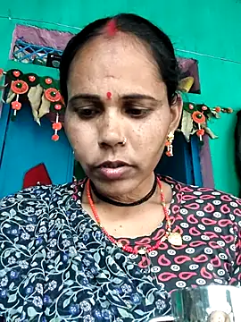 Pooja750 online show from 12-23-25, 10:02