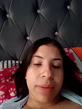 Snapshot of Liagni0 chatting on 09-08-25, 03:11 Liagni0 online show from 09-08-25, 03:11