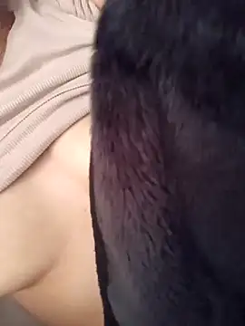 Snapshot of Liagni0 chatting on 09-24-25, 03:04 Liagni0 online show from 09-24-25, 03:04