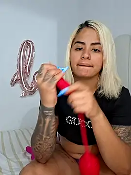 Eva  Cutte online show from 01-11-26, 12:04