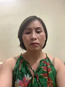 Hello Linchii online show from 09-21-25, 05:25