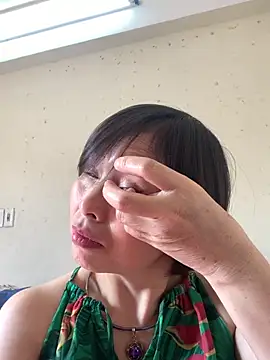 Hello Linchii online show from 10-12-25, 02:10