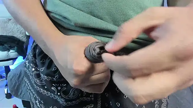 Snapshot of chatting on 03-04-26, 12:22 online show from 03-04-26, 12:22