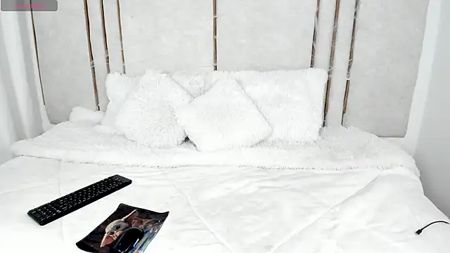 Lilith dry online show from 10-14-25, 02:40