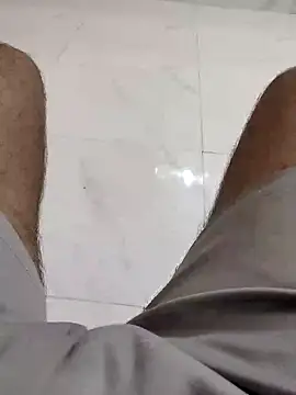 Snapshot of riyamore9623 chatting on 09-20-25, 01:23 riyamore9623 online show from 09-20-25, 01:23