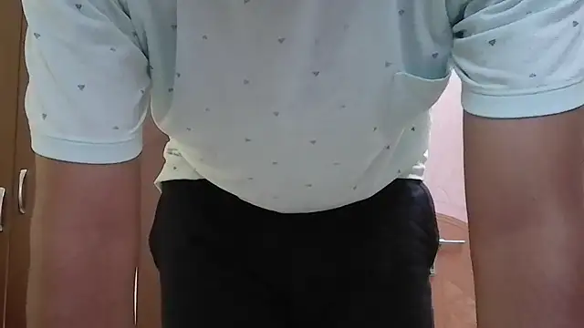 Snapshot of riyamore9623 chatting on 11-02-25, 05:54 riyamore9623 online show from 11-02-25, 05:54