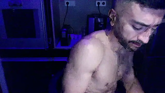 Snapshot of Soumiscolumbie chatting on 04-09-26, 09:42 Soumiscolumbie online show from 04-09-26, 09:42