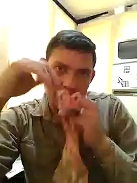 Snapshot of Az-09Ga chatting on 09-15-25, 04:07 Az-09Ga online show from 09-15-25, 04:07