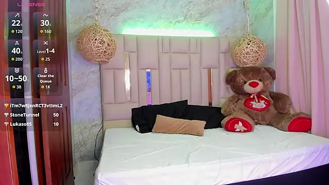 Snapshot of badfairy chatting on 11-18-25, 06:18 badfairy online show from 11-18-25, 06:18