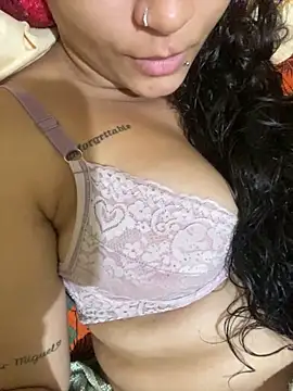 Snapshot of clarinha2 chatting on 02-08-26, 03:37 clarinha2 online show from 02-08-26, 03:37