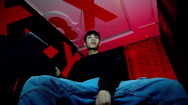 SemerHott online show from 09-19-25, 01:45