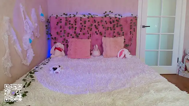 Snapshot of Pink_Lila18 chatting on 02-26-26, 03:16 Pink Lila18 online show from 02-26-26, 03:16