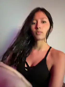 GiselleFever online show from 11-16-25, 10:48