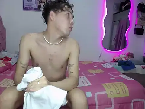 Snapshot of brutal_dirty_sex chatting on 11-18-25, 10:36 brutal dirty sex online show from 11-18-25, 10:36