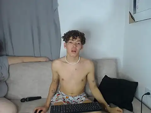 Snapshot of brutal_dirty_sex chatting on 11-27-25, 01:07 brutal dirty sex online show from 11-27-25, 01:07