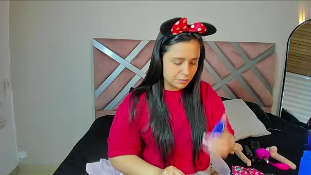  adahara queen online show from 10-26-25, 04:40