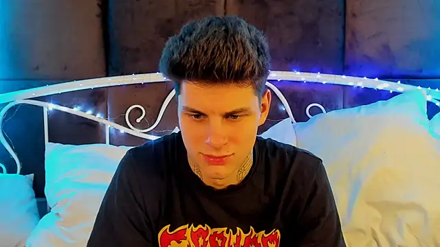 JackWolw online show from 01-06-26, 04:27