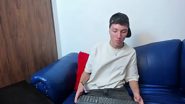 LittleDanny  online show from 11-29-25, 05:05