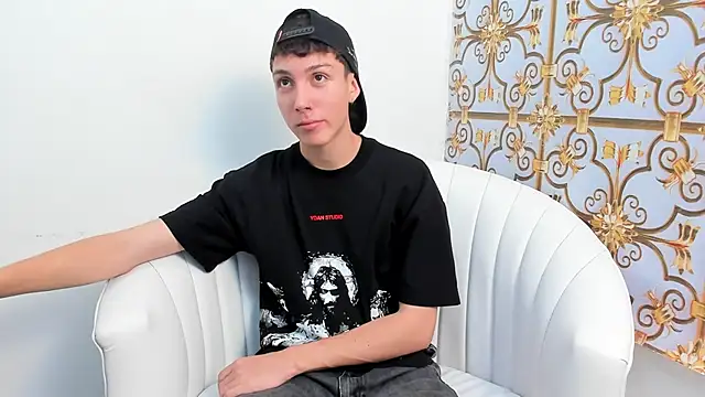 Snapshot of LittleDanny_ chatting on 01-05-26, 07:50 LittleDanny online show from 01-05-26, 07:50